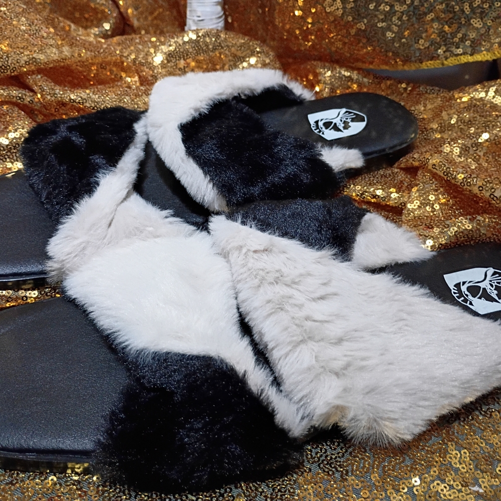 VHNY Twisted Black and Cream Faux Fur Slippers